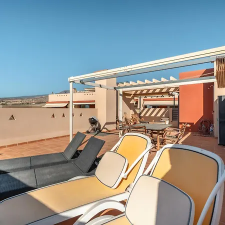 La Mathilda Playa Paraiso * 阿德耶